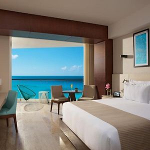 Altitude Suite ocean front